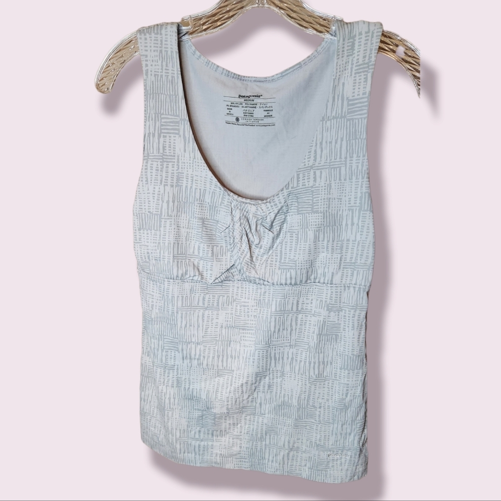 Patagonia Gray Print Athletic Tank Size Medium